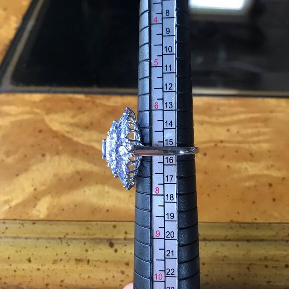 Natural Tanzanite Sterling Silver Cocktail Ring Size 7 - Picture 4 of 10